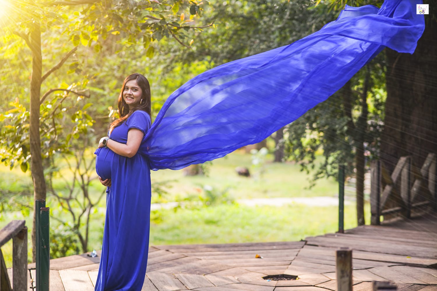 Awww Luxury Maternity Shoot Package - Advance Package