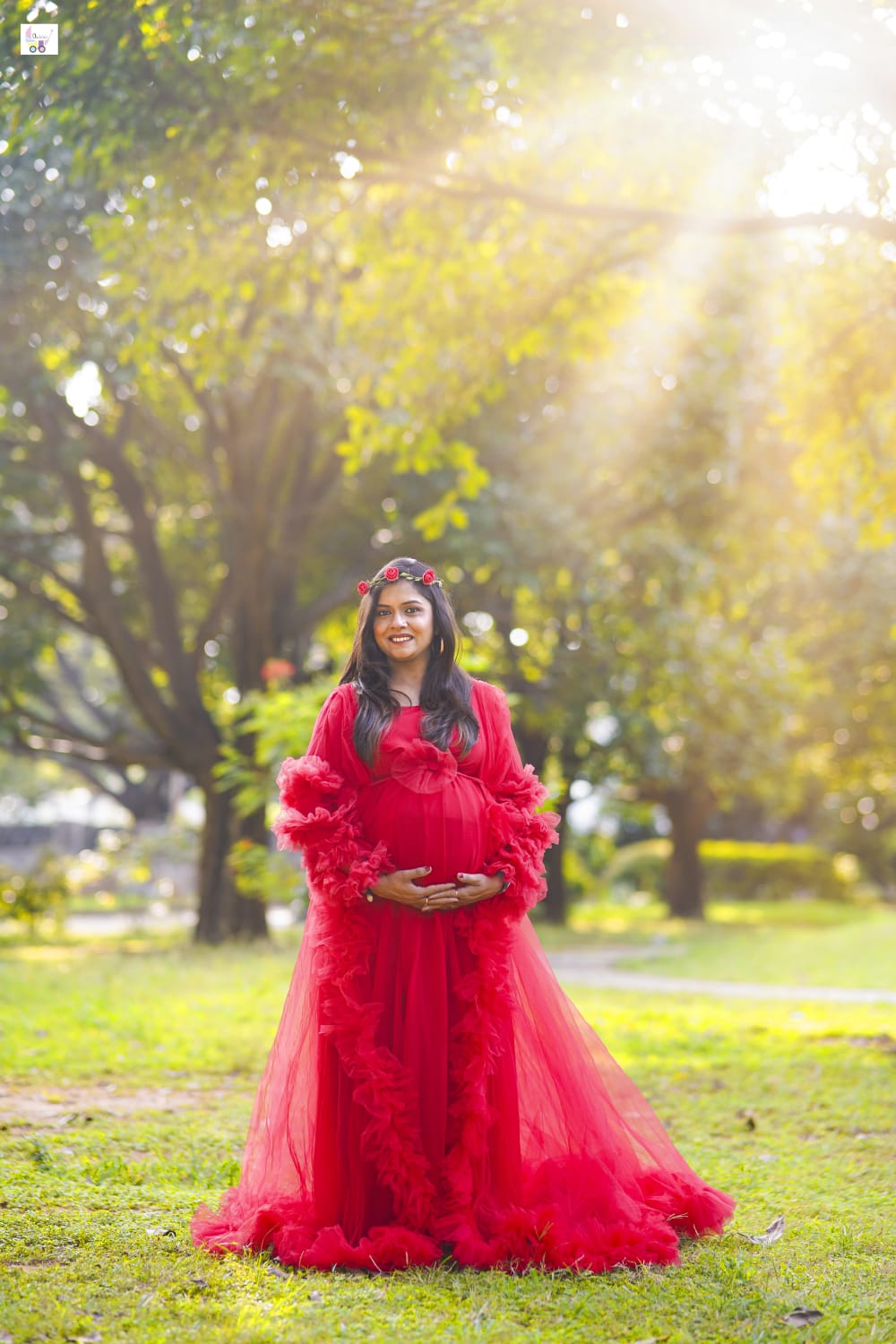 Awww Luxury Maternity Shoot Package - Advance Package