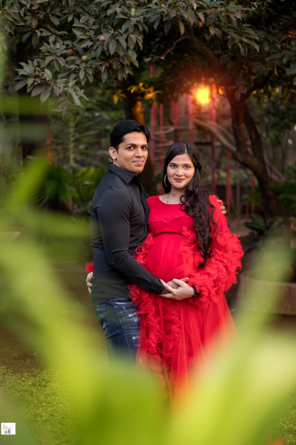 Awww Luxury Maternity Shoot Package - Advance Package