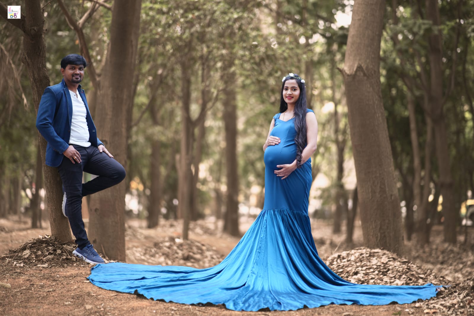 Awww Essential Maternity Shoot Package - Advance Package